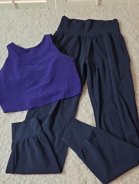 Athleta Pants - Athleta Matching Set-Solutation Jogger SzS/Conscious Grop in Powervita Bra Sz XS